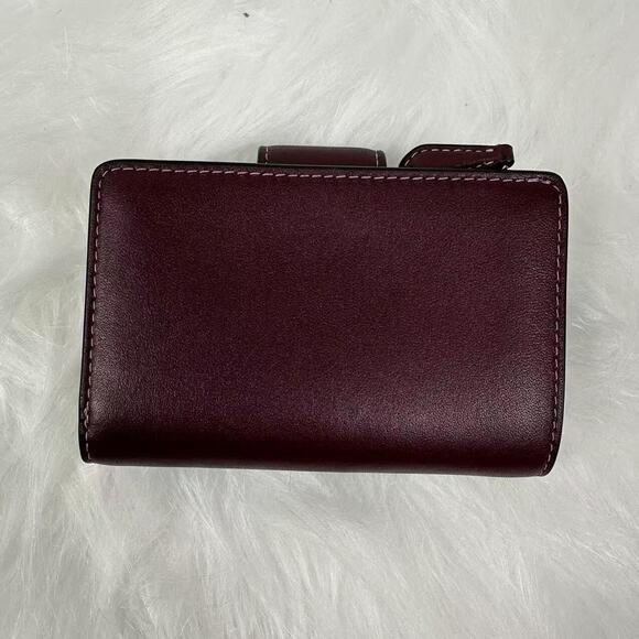COACH Medium Corner Zip Wallet In Refined Leather Gold/Merlot CR791 NWT - Picture 3 of 5